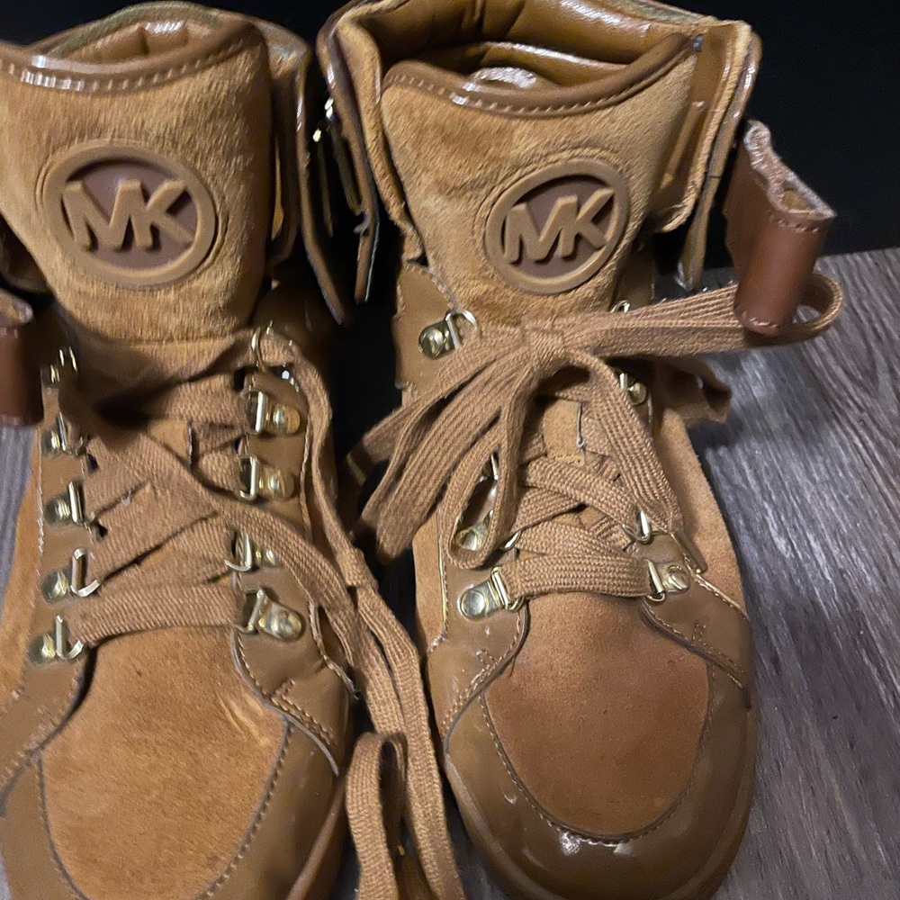 Mustard colored Michael Kors Sneakers, Size 9. Suede Pony Skin & Patent leather